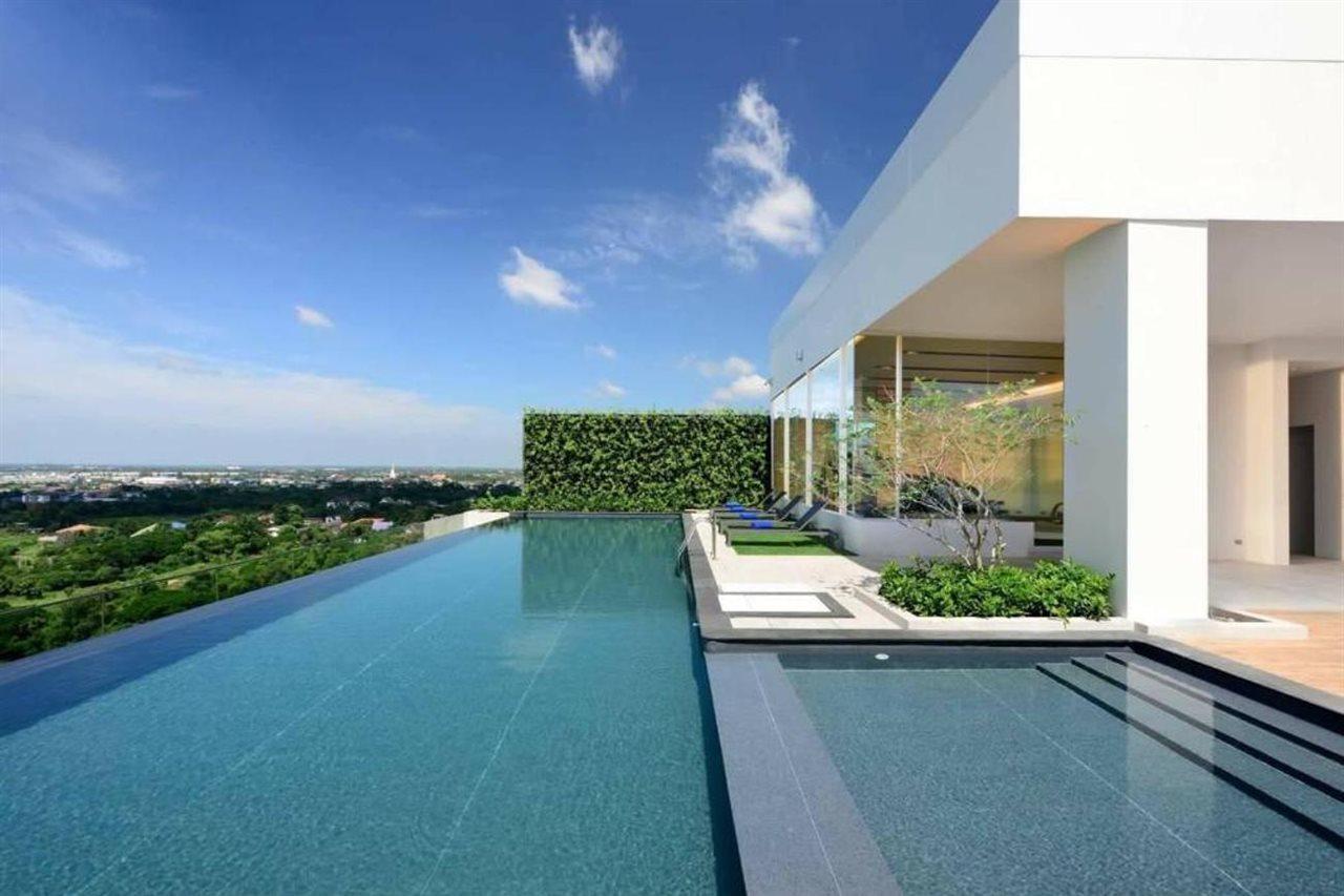 Centre Point Hotel Terminal21 Korat Nakhonratchasima Zewnętrze zdjęcie The Sky Terrace
