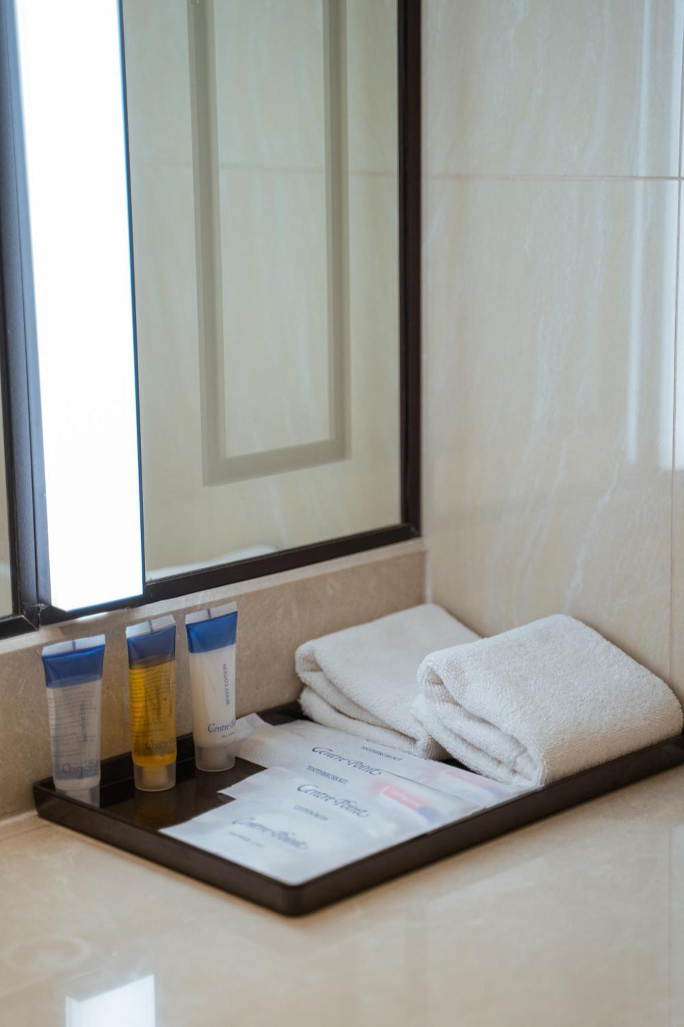 Centre Point Hotel Terminal21 Korat Nakhonratchasima Zewnętrze zdjęcie Bathroom amenities